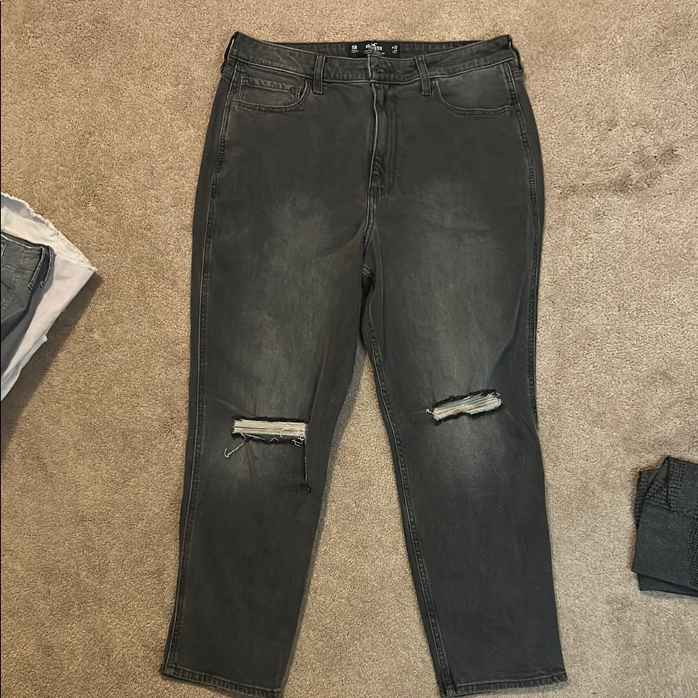 Black Distressed Jeans